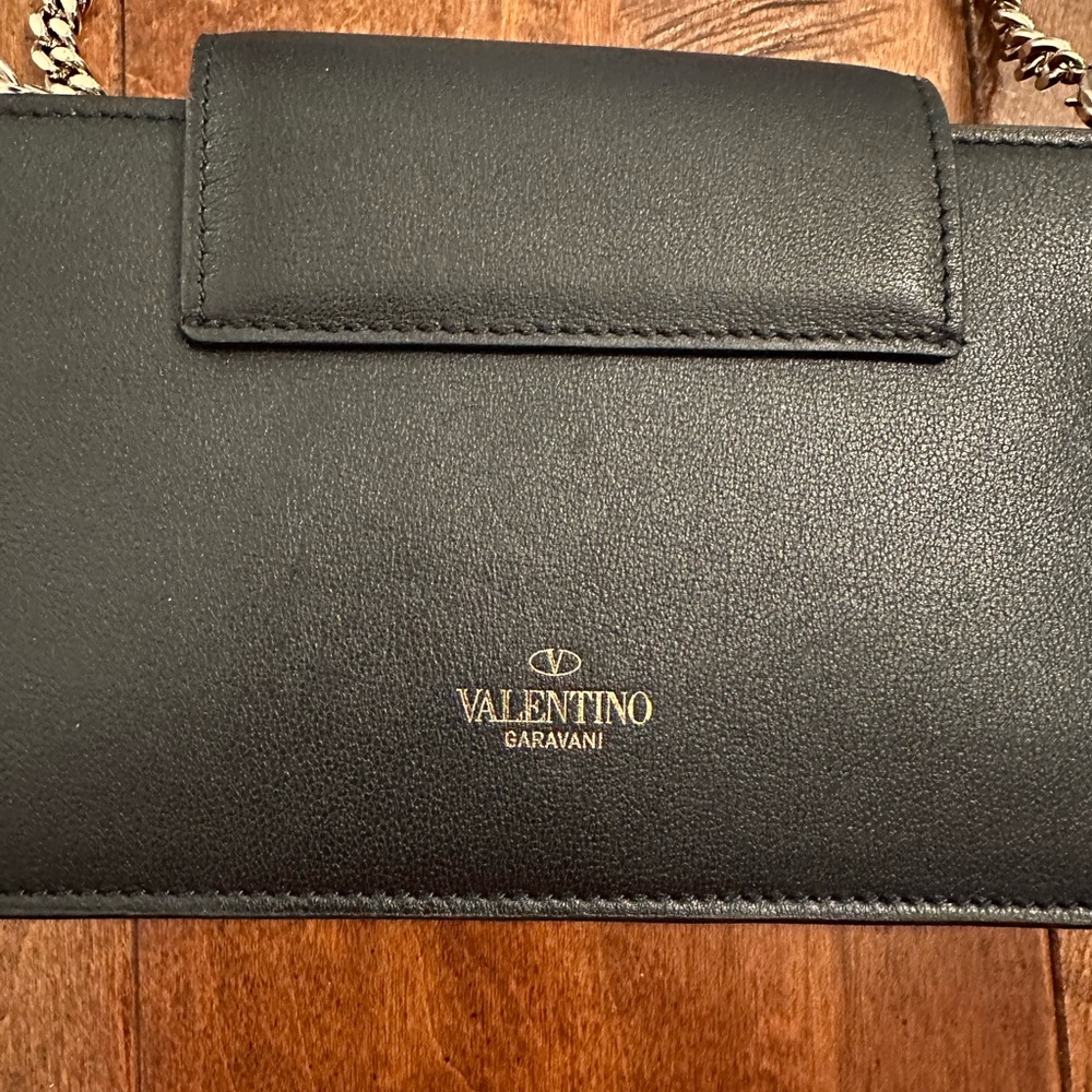 Valentino Garavani VLogo WOC Wallet on a Chain Crossbody Purse Wristlet Clutch - Picture 4 of 16